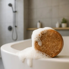 Load image into Gallery viewer, Shampoo Sólido De Argán y Cacao Home Made
