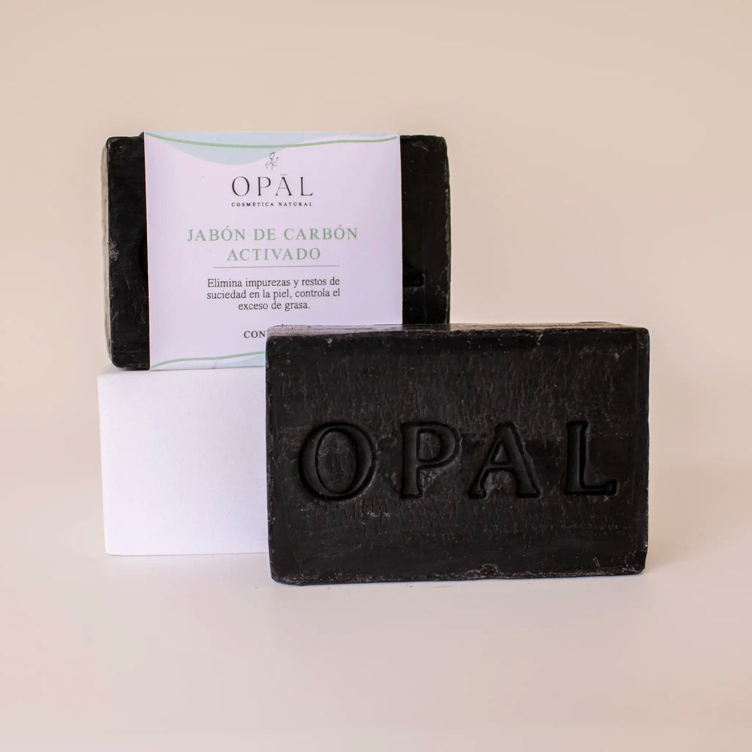 Jabón de Carbón Activado Hecho a Mano